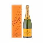 Veuve Clicquot Yellow Label Brut Champagne 75cl (Gift Boxed)